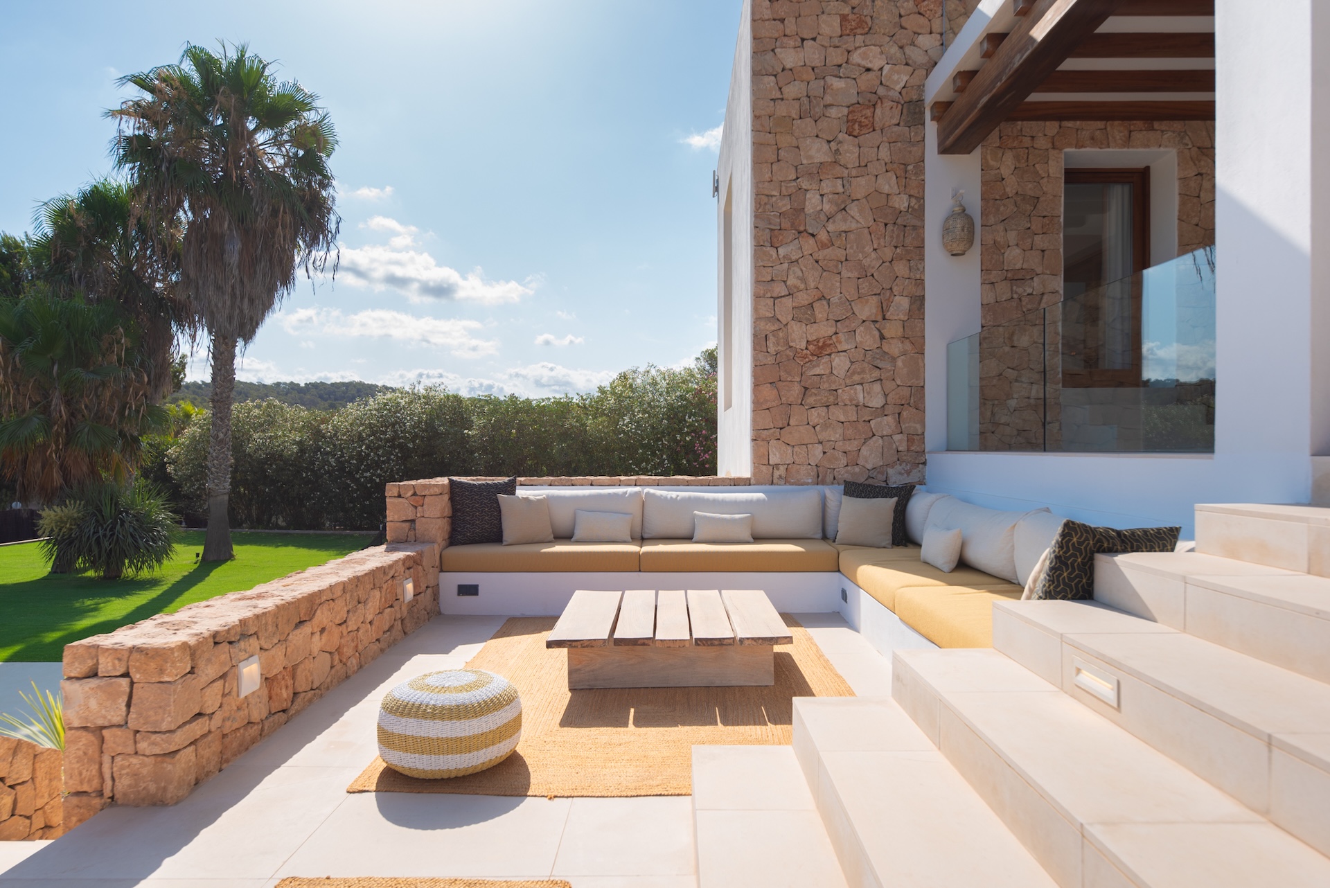 Resa Estates finca Can Floral Ibiza sale koop terrace house 3.jpg